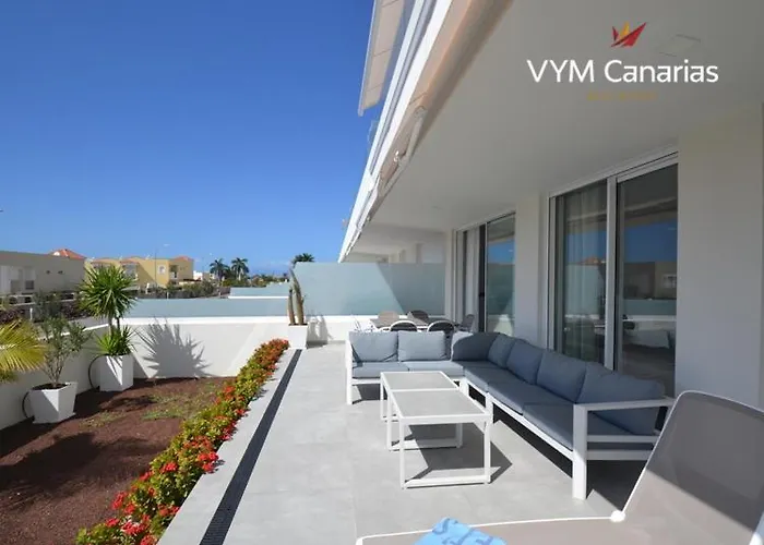 New In Terazzas De Costa Adeje. Big Terrace With A Garden, Heated Pool And Private Parking 阿德耶