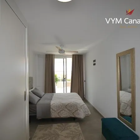 New In Terazzas De Costa Adeje. Big Terrace With A Garden, Heated Pool And Private Parking Appartement *